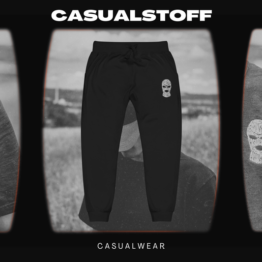 Fleece Jogginghose mit in Weiß gesticktem 'Casualstoff'-Logo.